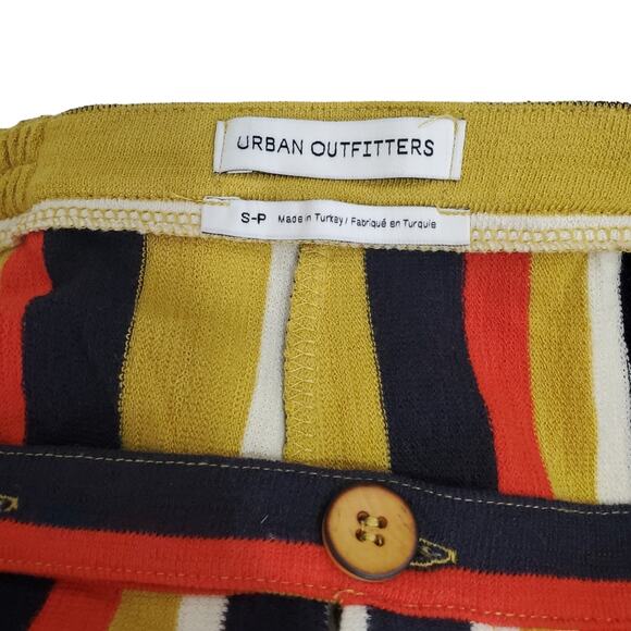 Urban Outfitters | Retro 70s Inspired Soft Knit High Waist Hotpants - Picture 5 of 9